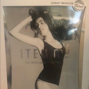 ULTIMATE SHAPE TANK TOP